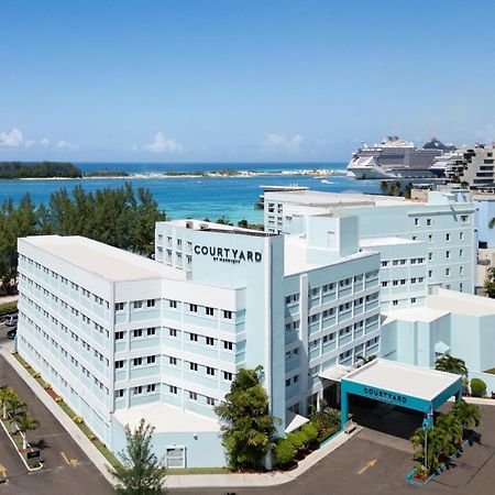 Courtyard By Marriott Nassau Downtown/Junkanoo Beach Bagian luar foto