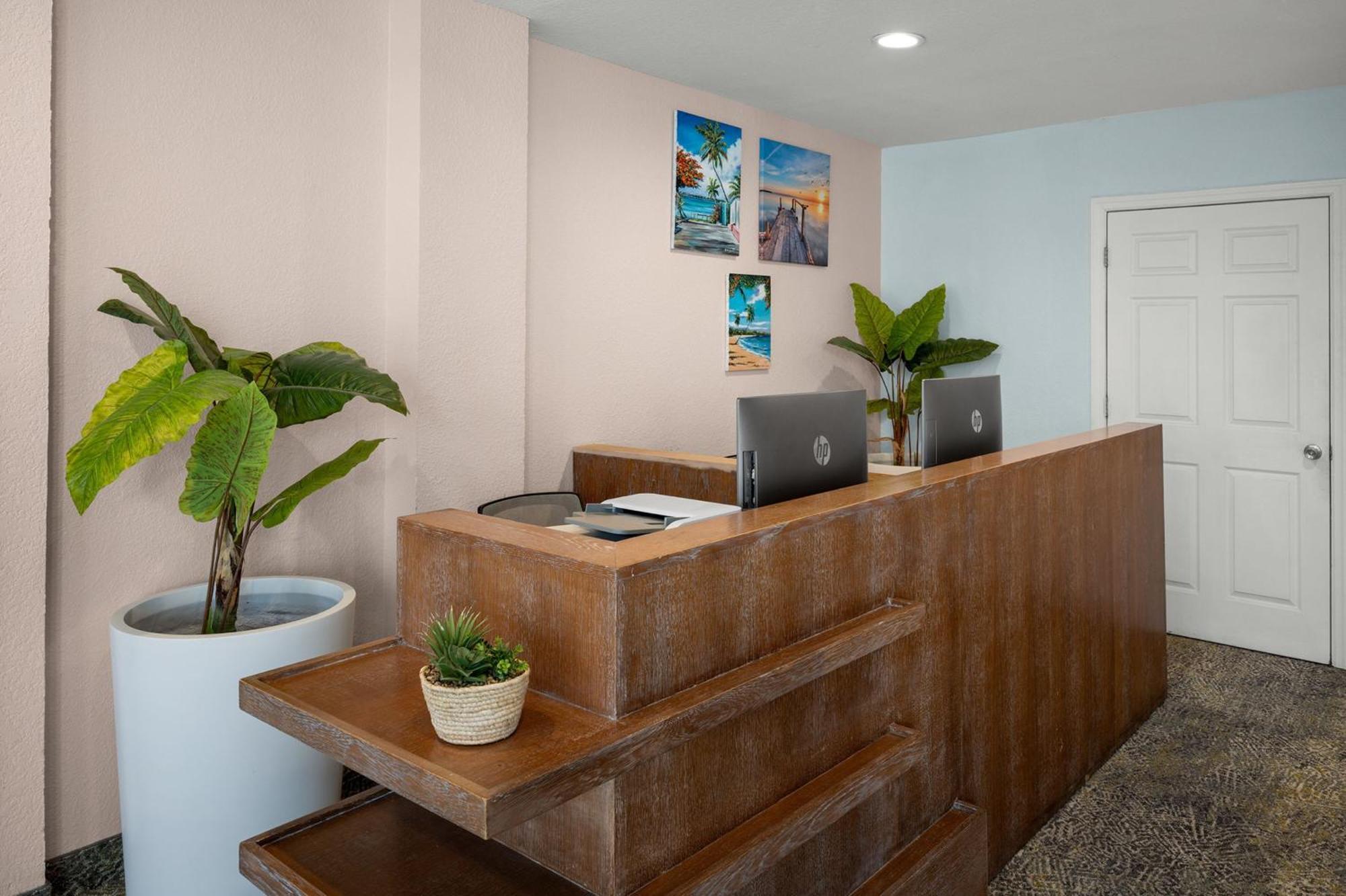 Courtyard By Marriott Nassau Downtown/Junkanoo Beach Bagian luar foto
