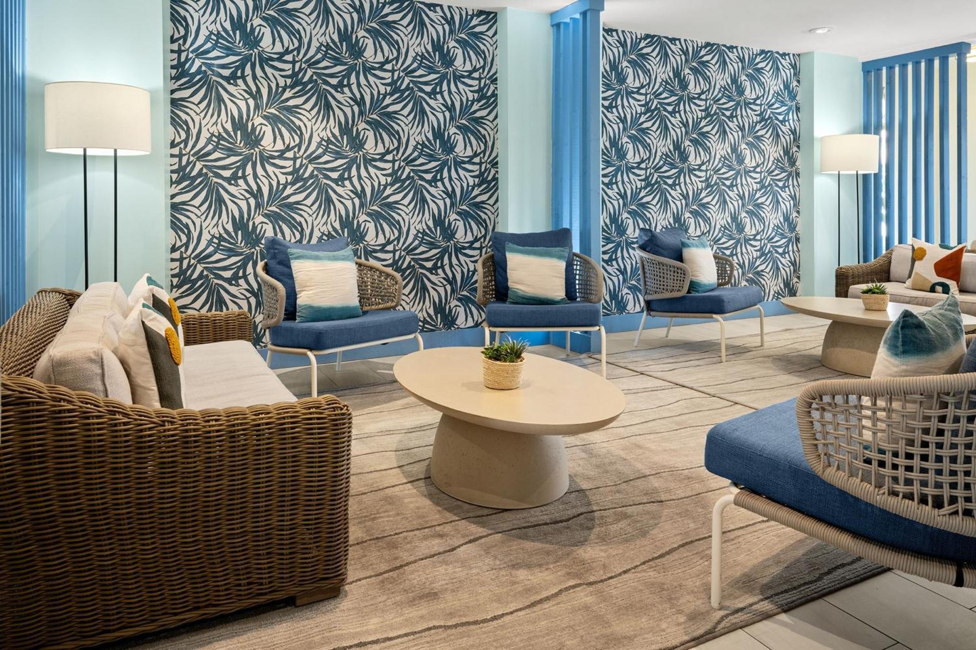 Courtyard By Marriott Nassau Downtown/Junkanoo Beach Bagian luar foto