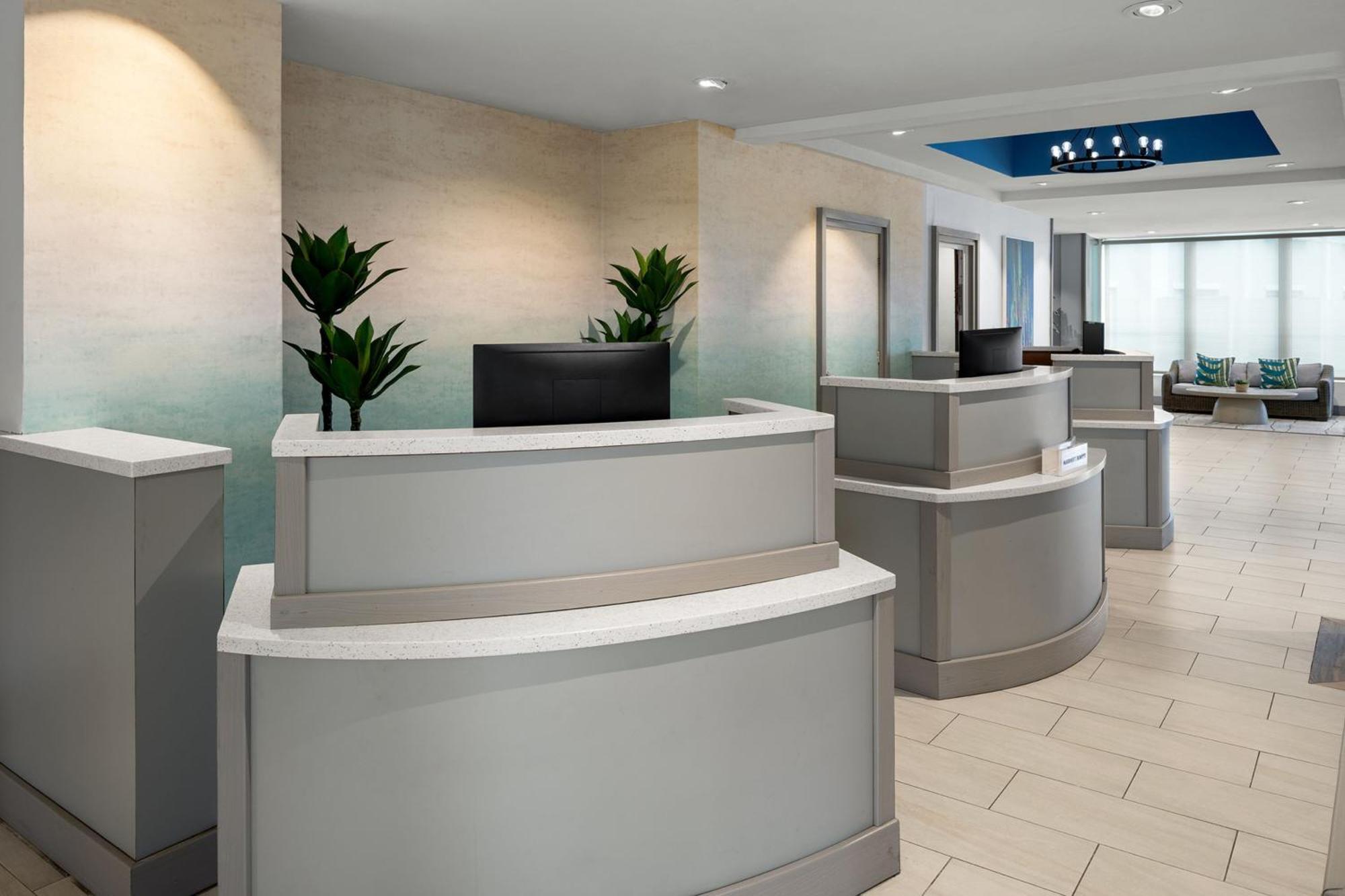 Courtyard By Marriott Nassau Downtown/Junkanoo Beach Bagian luar foto