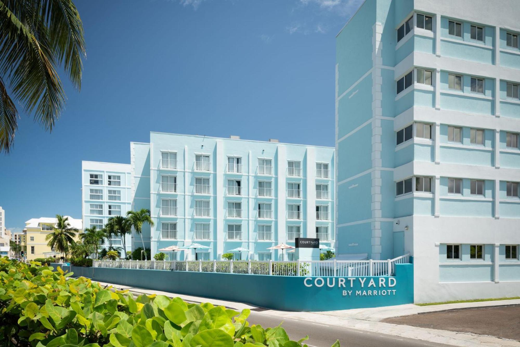 Courtyard By Marriott Nassau Downtown/Junkanoo Beach Bagian luar foto