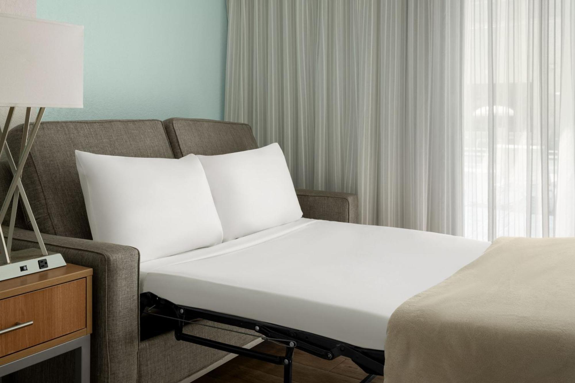 Courtyard By Marriott Nassau Downtown/Junkanoo Beach Bagian luar foto
