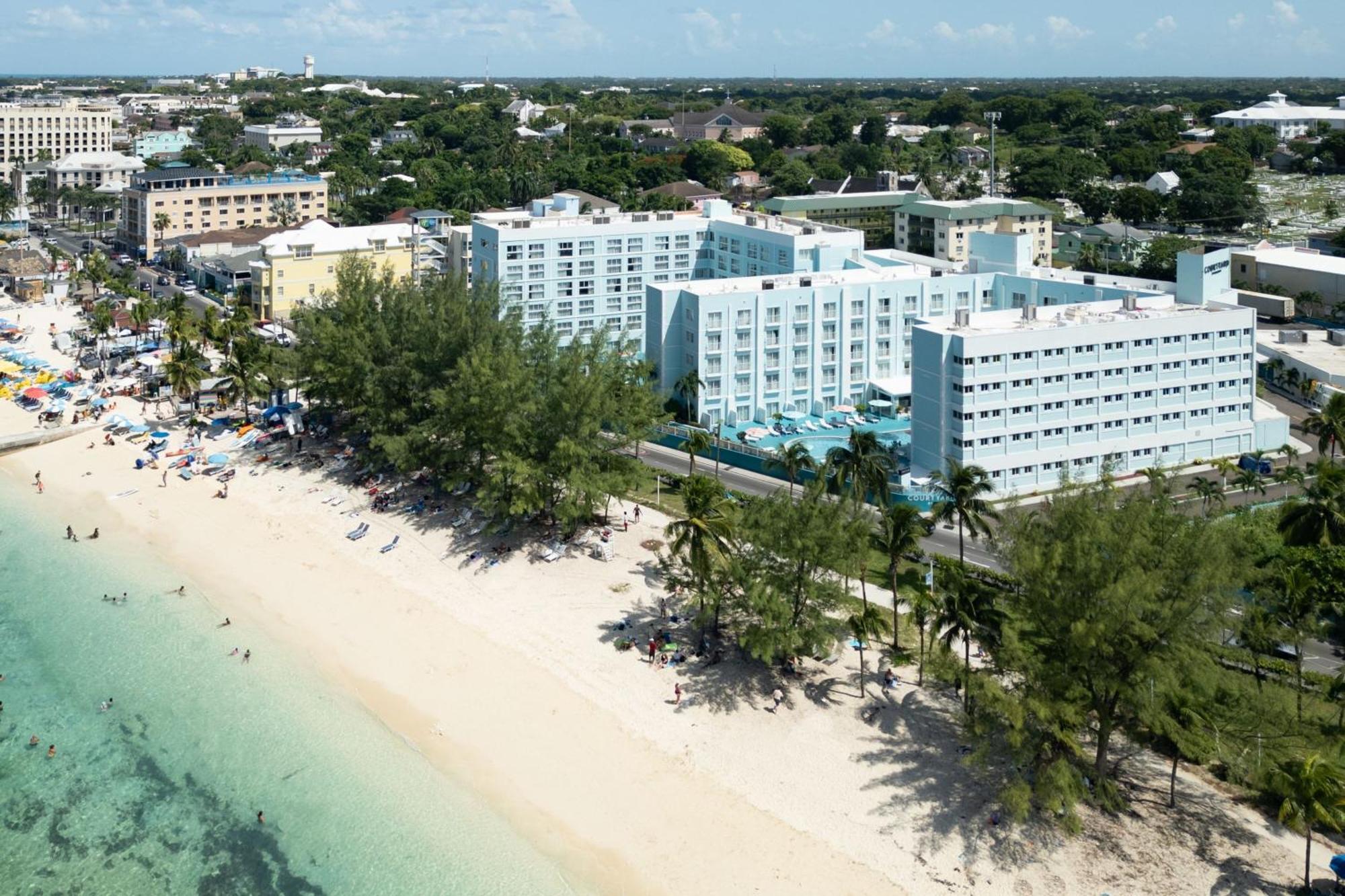 Courtyard By Marriott Nassau Downtown/Junkanoo Beach Bagian luar foto